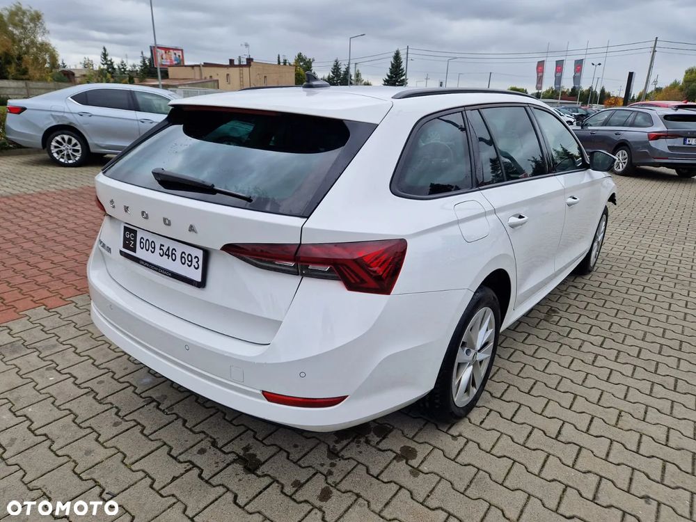 Skoda Octavia 2.0 TDI Ambition DSG - 4