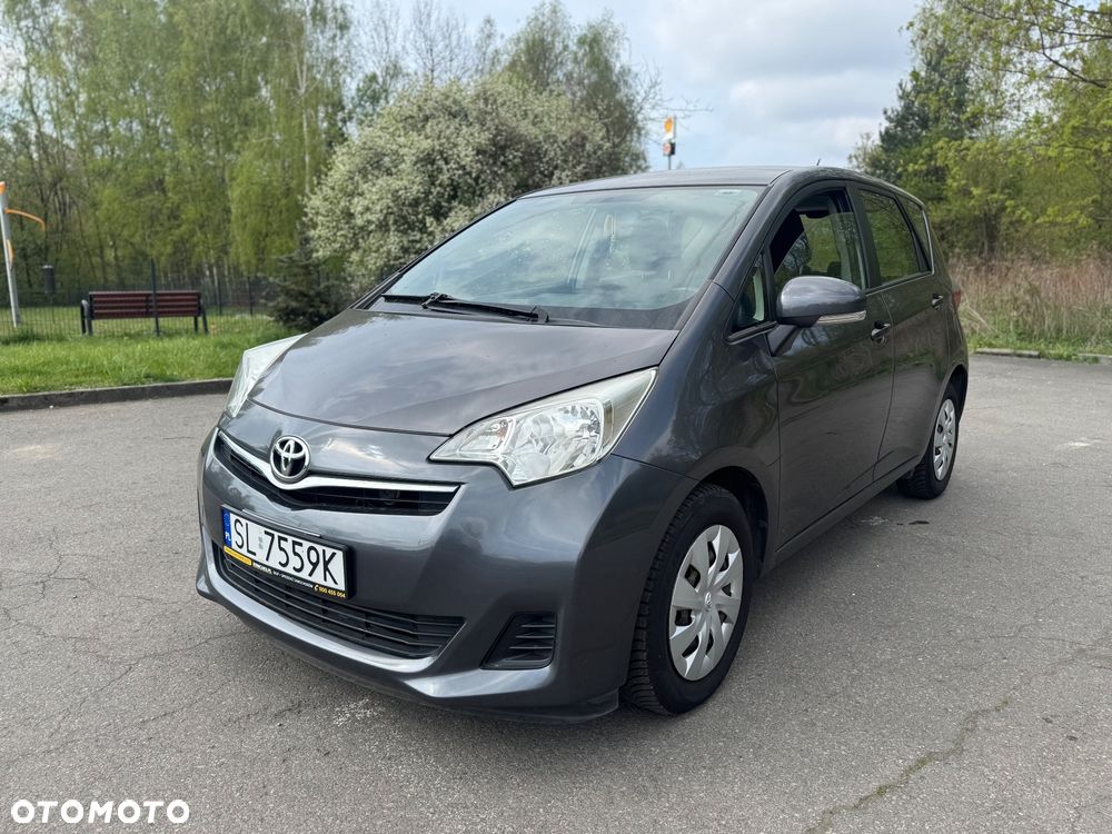 Toyota Verso S 1.33 Premium - 2