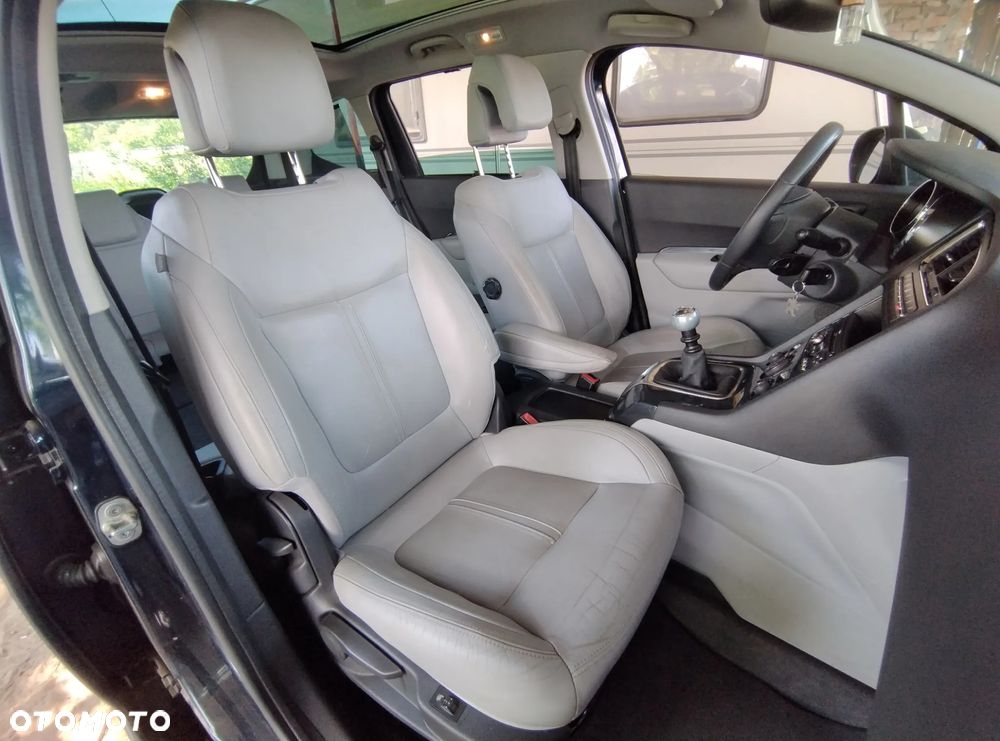 Peugeot 5008 HDI FAP 150 Platinum - 19