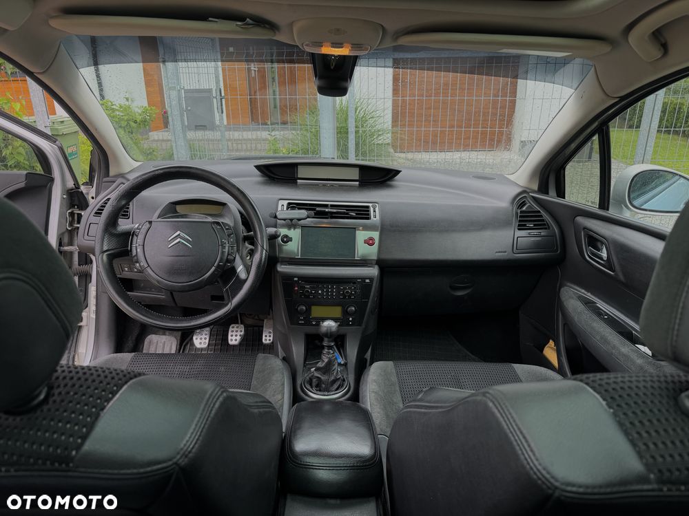 Citroën C4 2.0 HDi VTS - 12