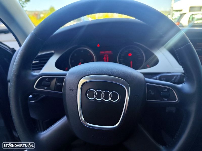 Audi A4 Avant 2.0 TDI e DPF Attraction - 28