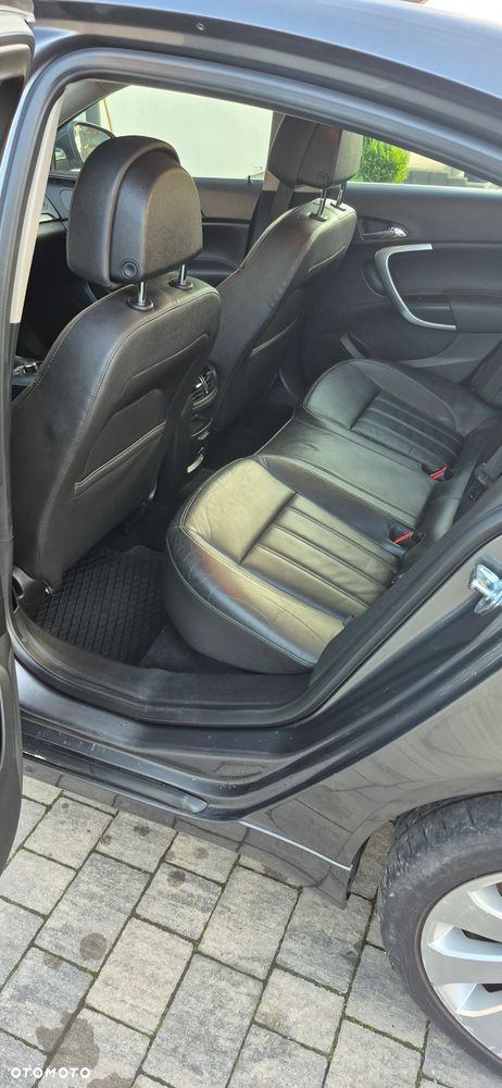 Opel Insignia 2.0 CDTI - 16