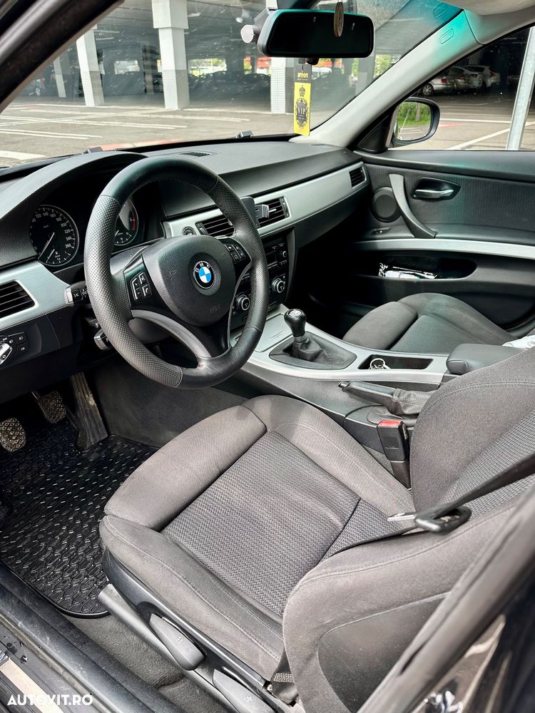 BMW Seria 3 320d - 11