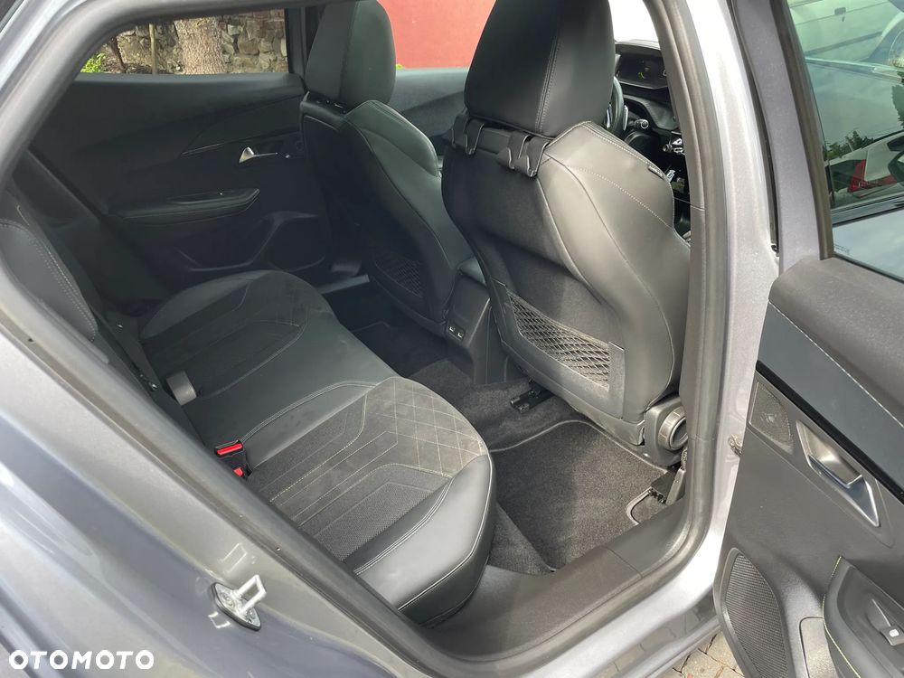 Peugeot 2008 1.2 PureTech GT S&S EAT8 - 22
