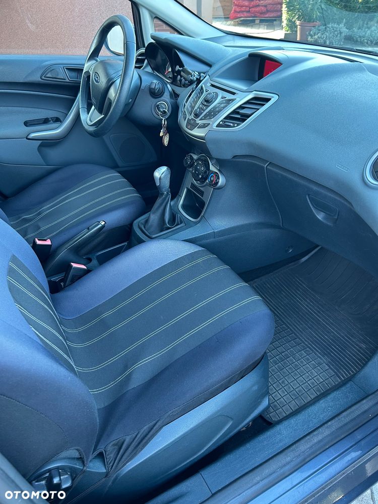 Ford Fiesta - 7
