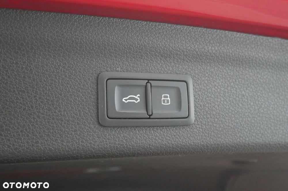 Audi Q3 2.0 TDI S tronic - 17
