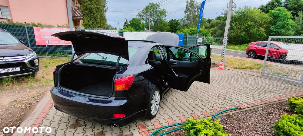 Lexus IS 250 Executive Line - 33