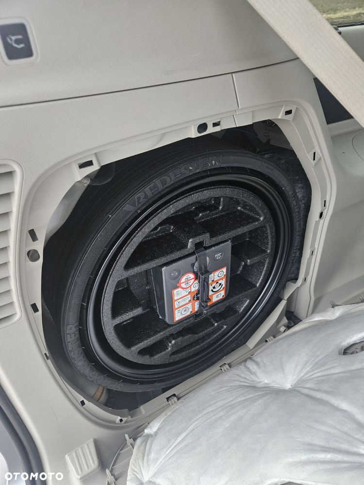 Chrysler Pacifica - 8