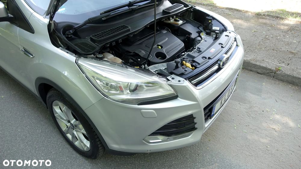 Ford Kuga 2.0 TDCi 4x4 Titanium - 38