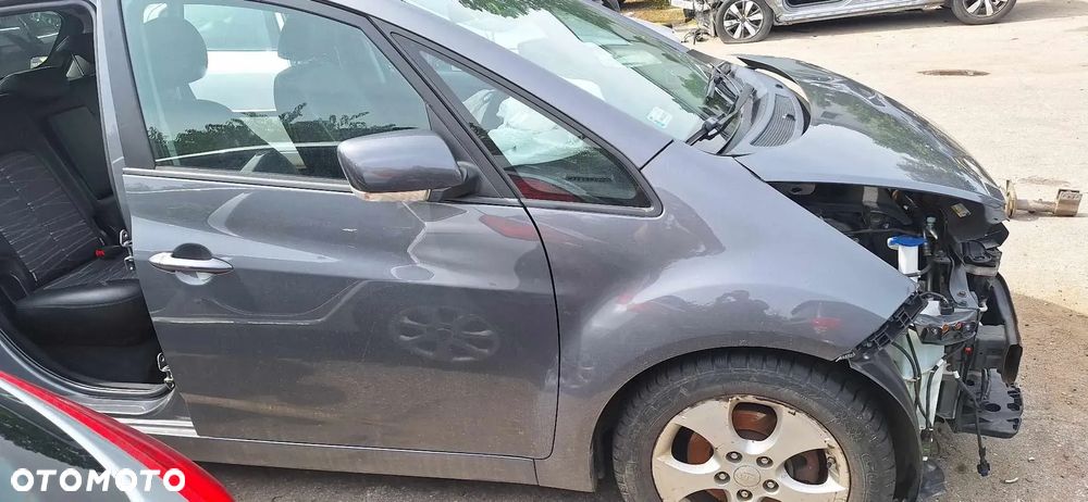 KIA VENGA 1,6CRDI 128KM silnik - 2