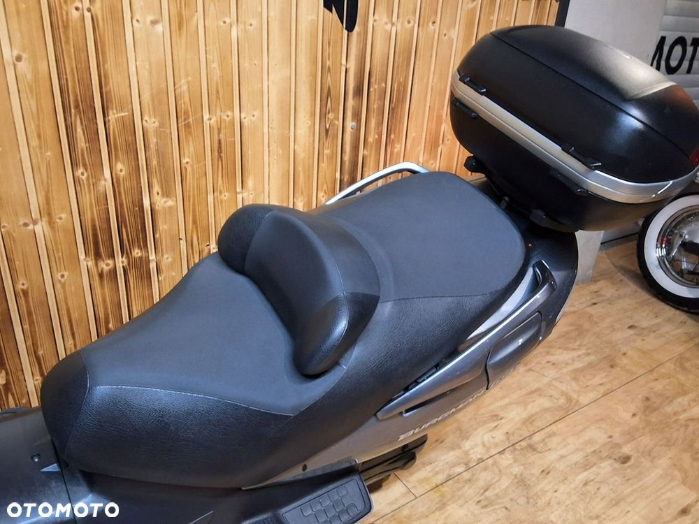 Suzuki Burgman - 14