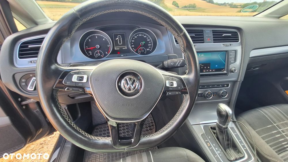 Volkswagen Golf Variant 1.6 TDI BlueMotion Technology DSG Lounge - 9