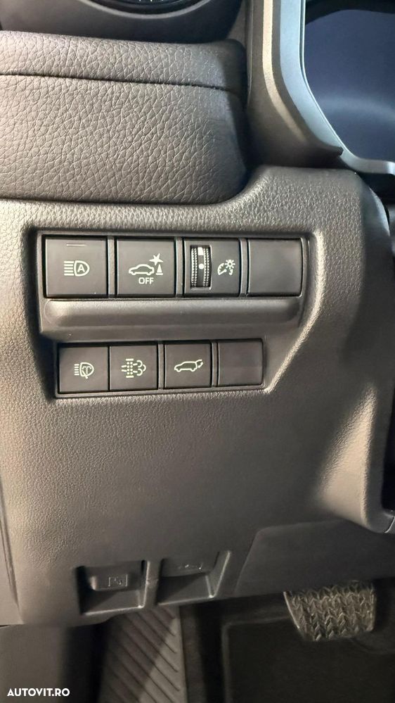 Toyota Land Cruiser 2.8l D-4D 204 CP A/T 7 locuri Executive - 18