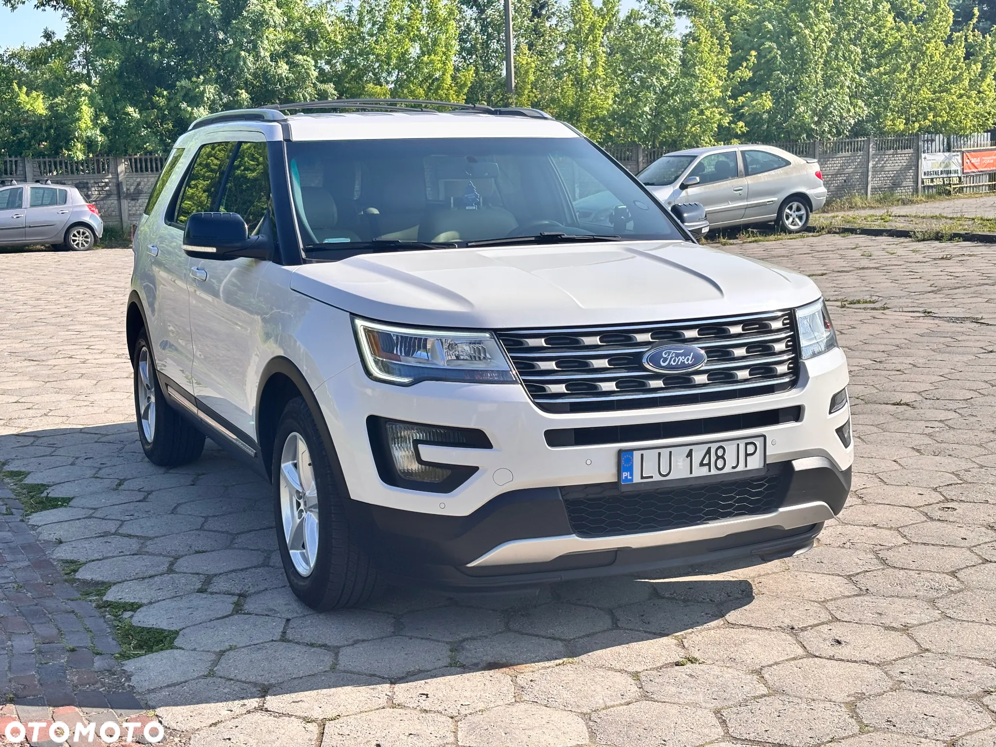 Ford Explorer - 2