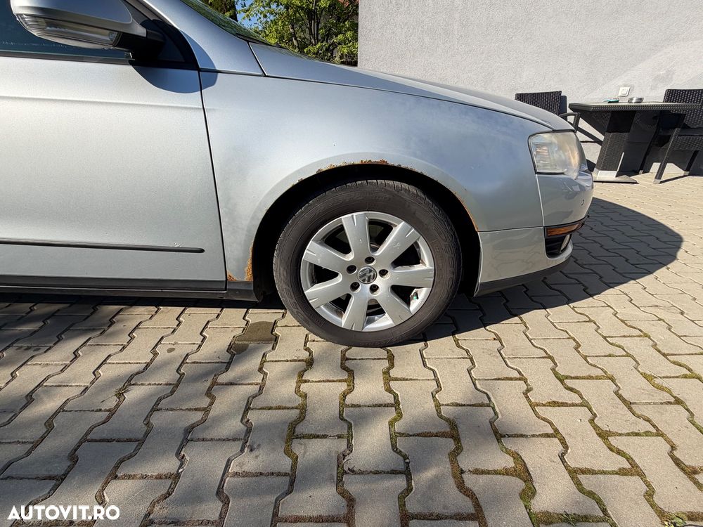 Volkswagen Passat - 12