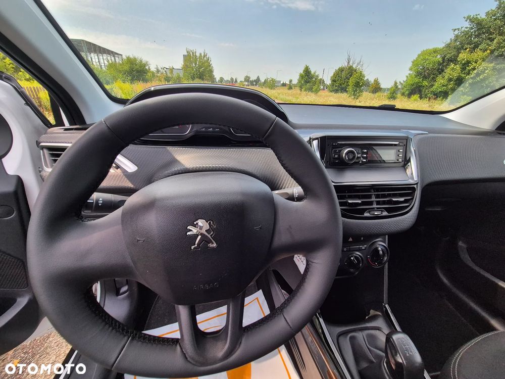 Peugeot 2008 PureTech 82 Active - 32