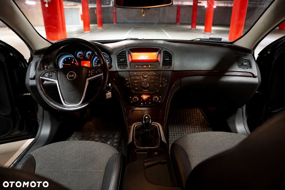 Opel Insignia - 19