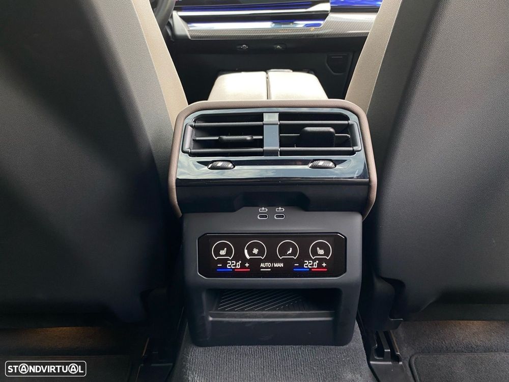 BMW 520 d Pack Desportivo M Pro - 27