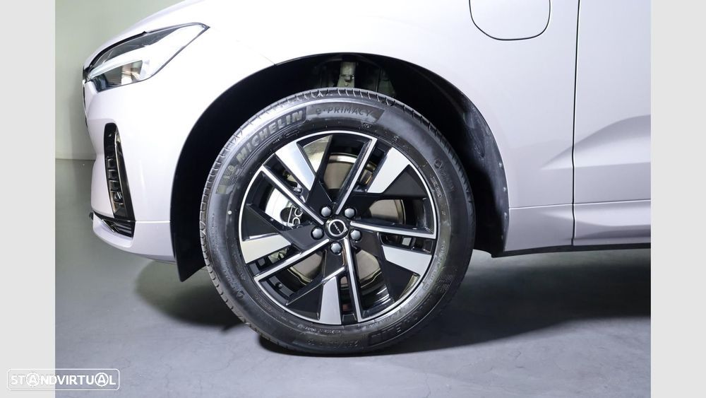 Volvo XC 60 2.0 T6 PHEV Plus Dark - 6