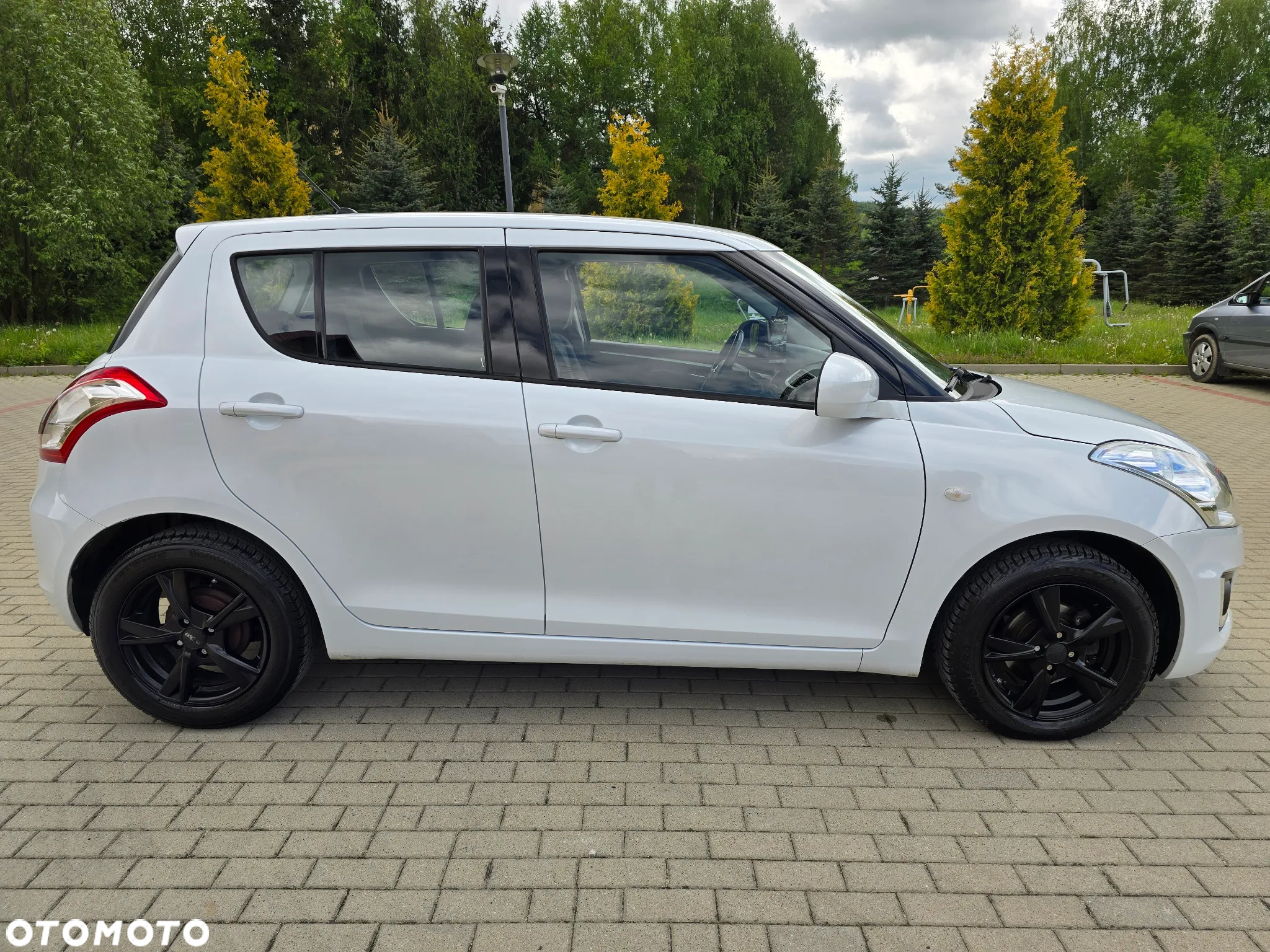 Suzuki Swift 1.2 Club - 4