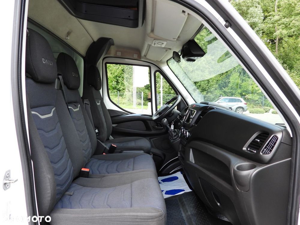 Iveco DAILY 35S18 PLANDEKA 10 PALET WEBASTO TEMPOMAT NAWIGACJA LEDY KLIMATYZACJA  180KM - 38