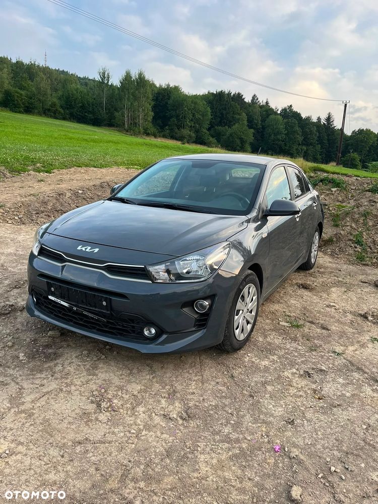 Kia Rio - 1