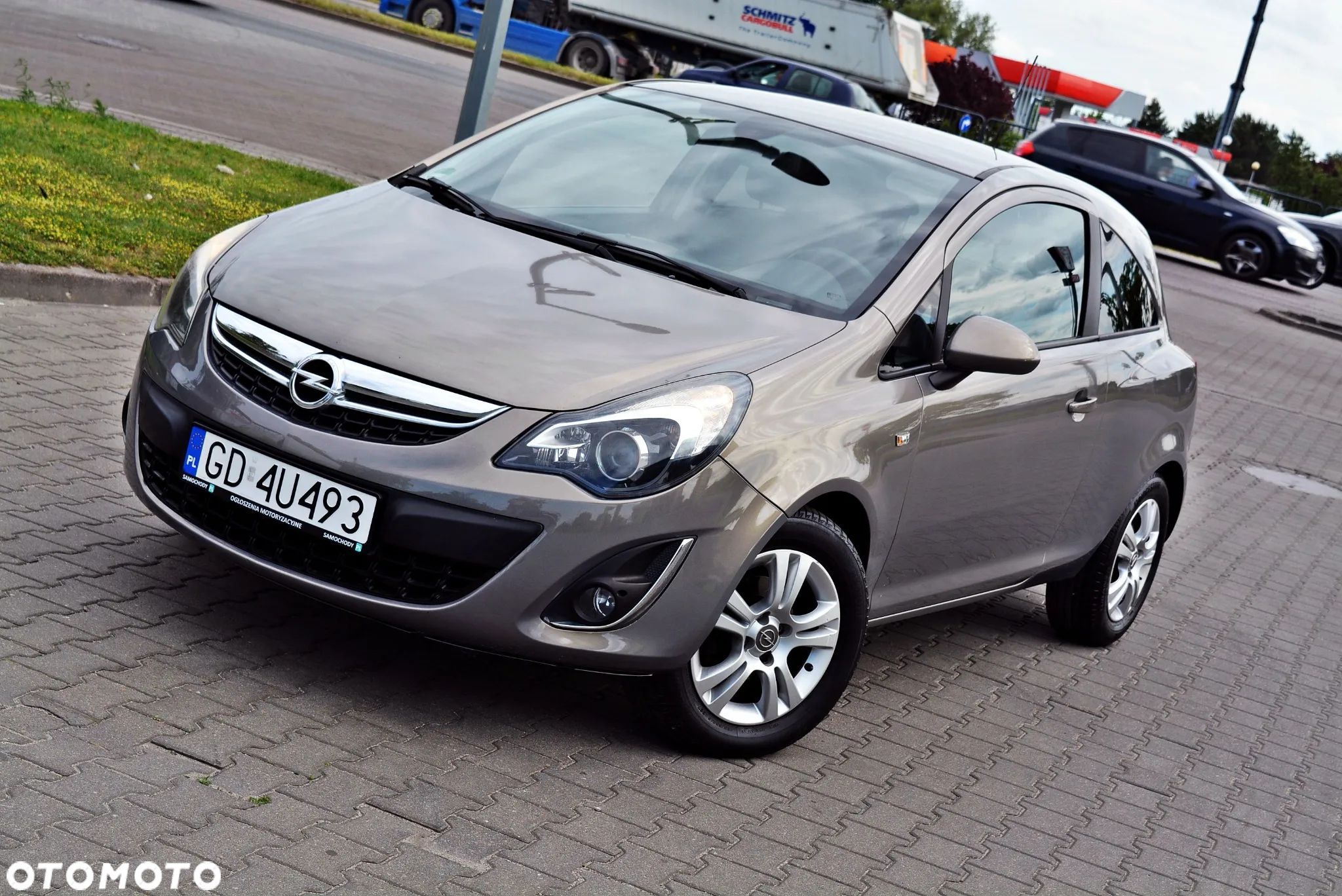 Opel Corsa 1.4 16V Automatik Navi - 1