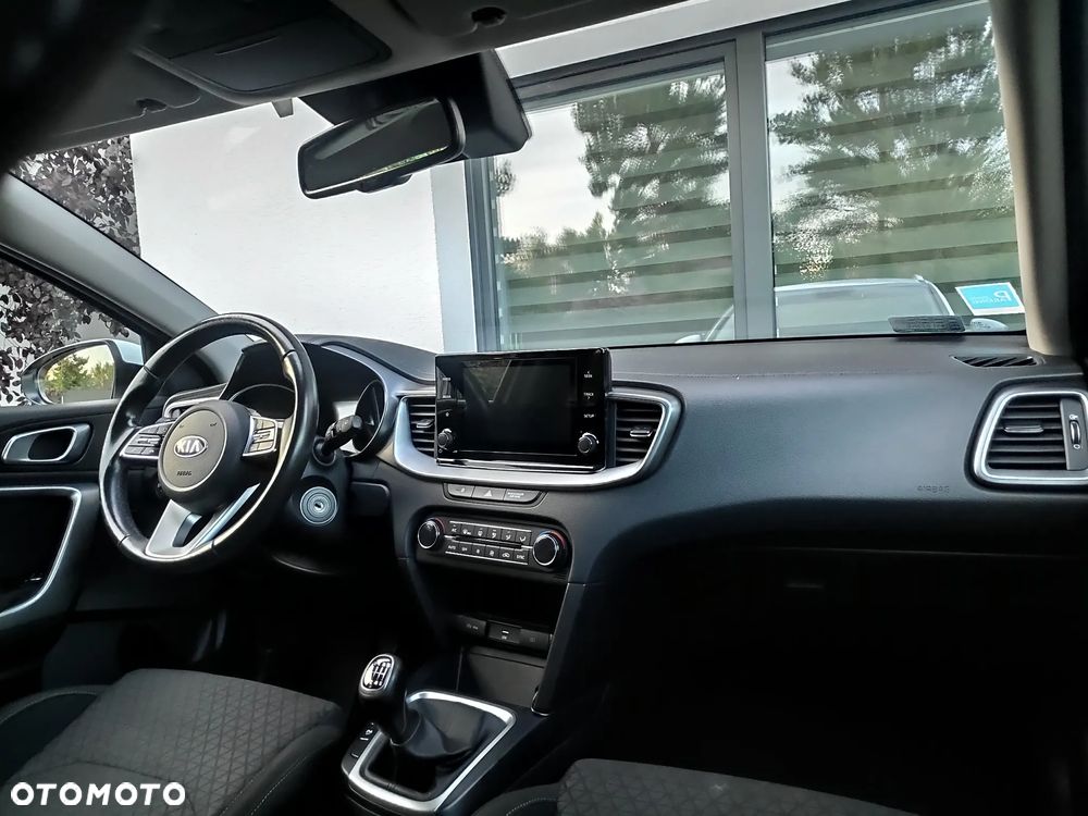 Kia XCeed 1.6 CRDi SCR M - 14