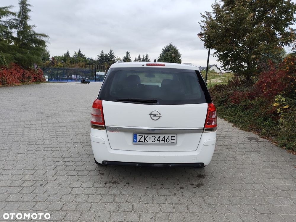 Opel Zafira - 21