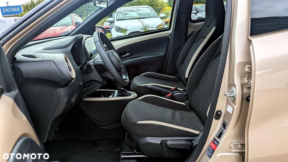 Toyota Aygo X 1.0 VVT-i Style CVT - 11