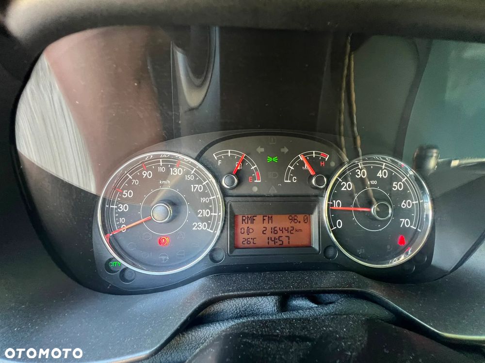 Fiat Grande Punto 1.4 8V - 11
