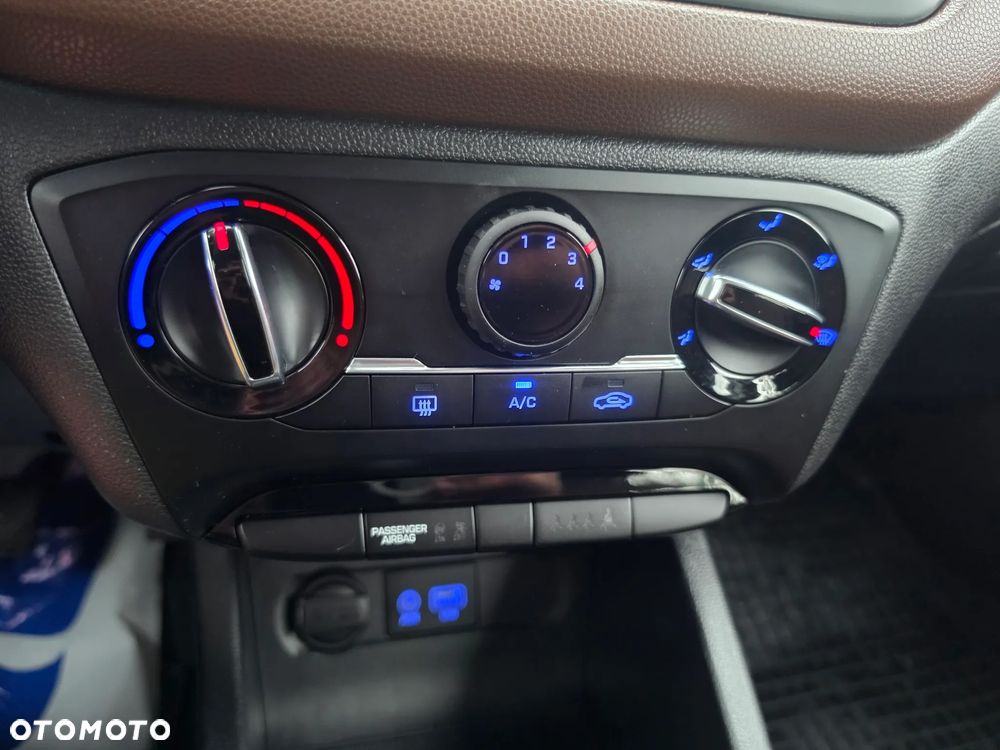 Hyundai i20 1.2 Fifa World Cup Edition - 16