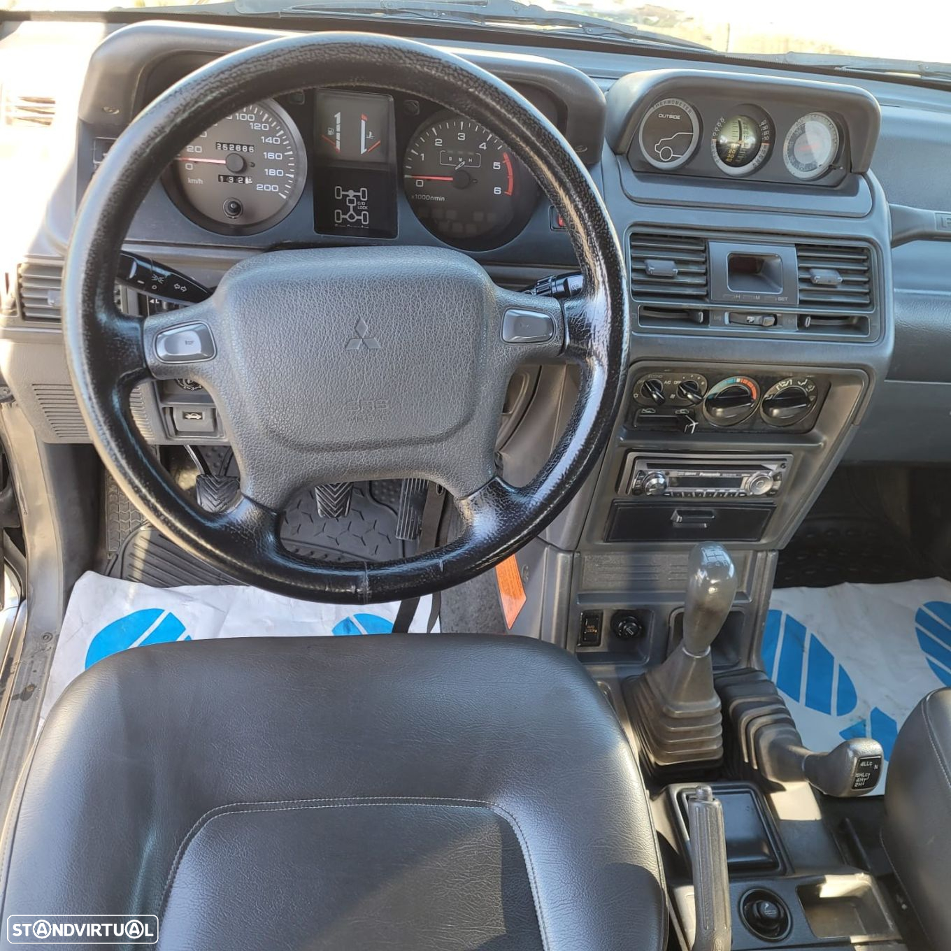 Mitsubishi Pajero 2.8 TD GLS - 8
