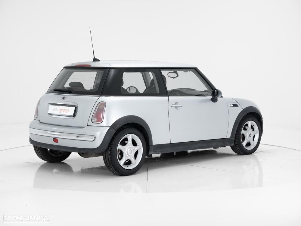 MINI 3 Portas One D - 4