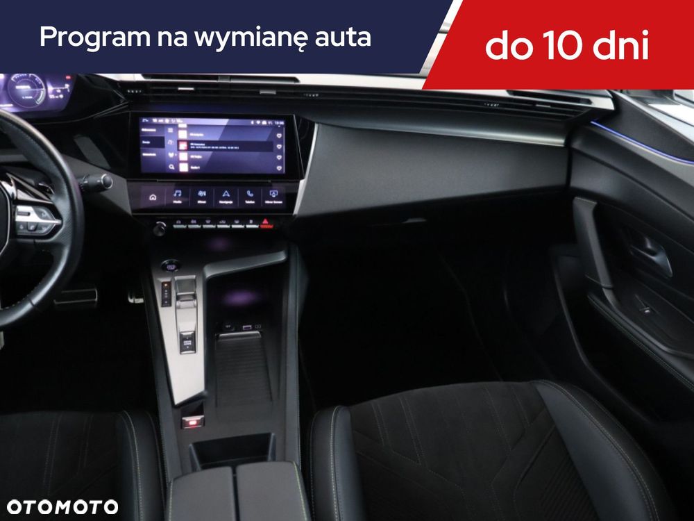 Peugeot 408 - 10