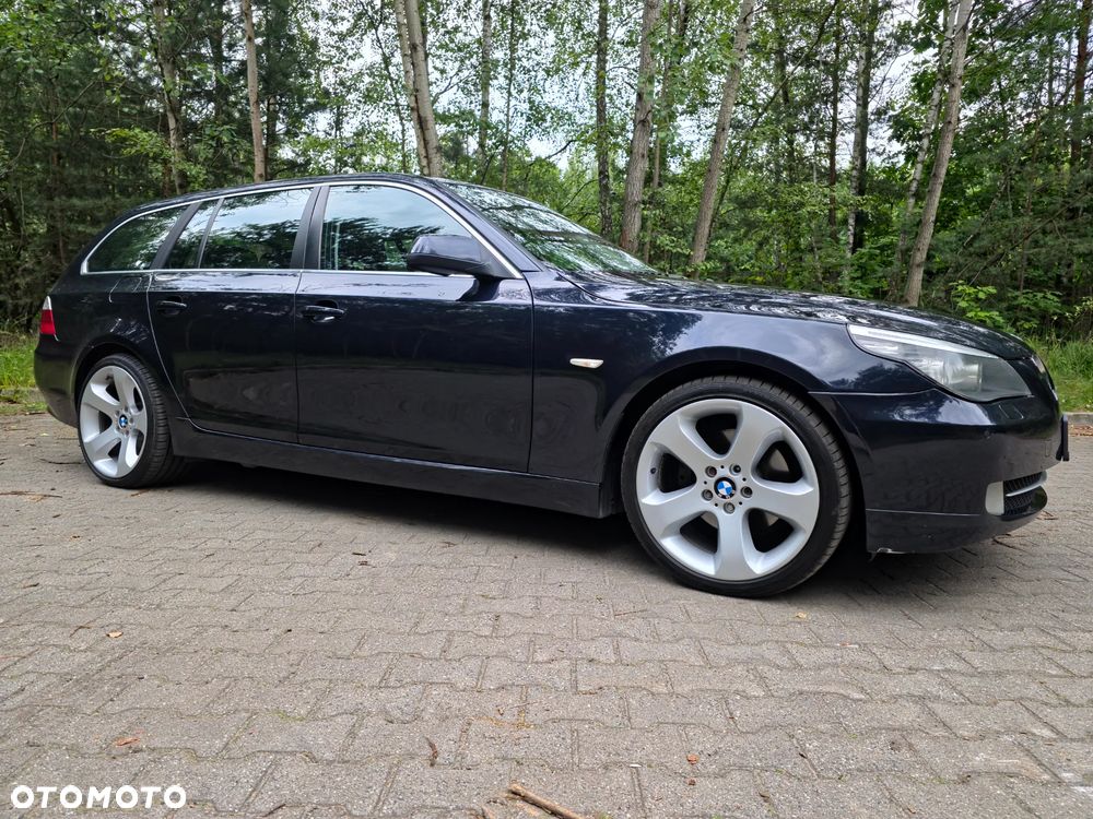 BMW Seria 5 525d Edition Sport - 10