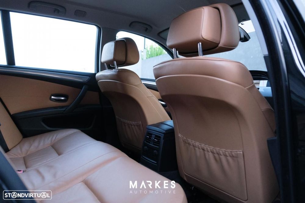 BMW 520 d Executive - 16