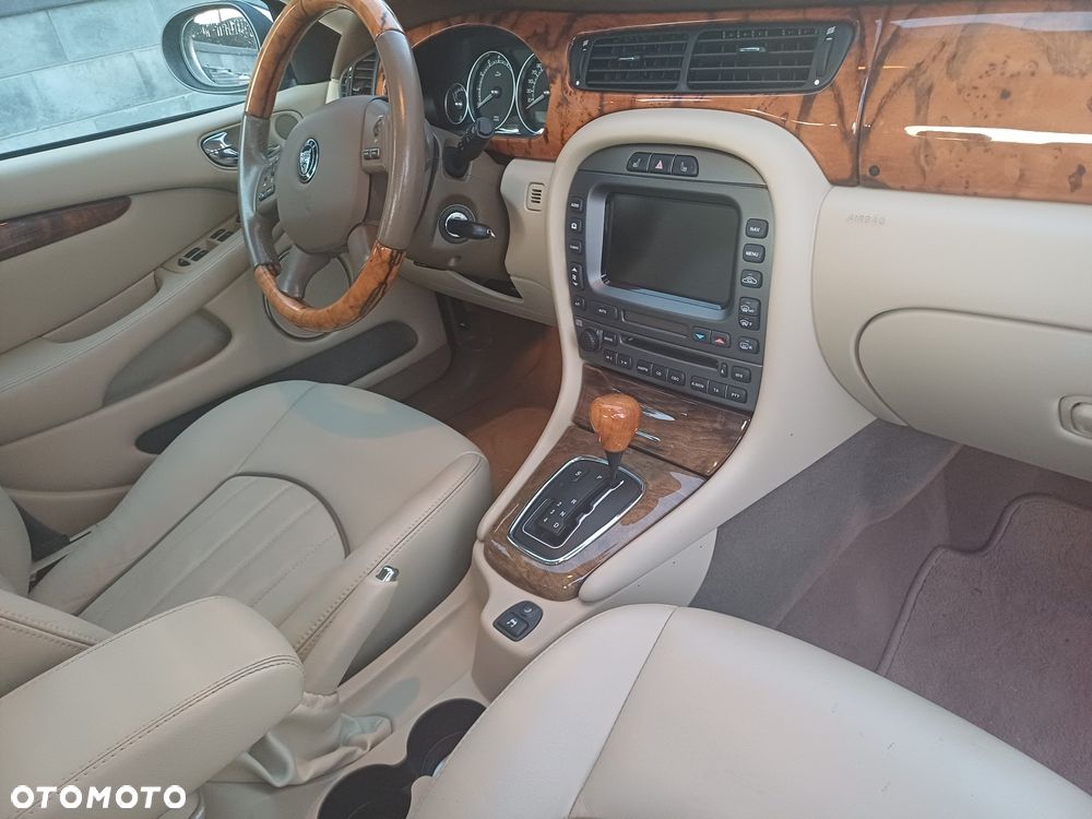 Jaguar X-Type - 3