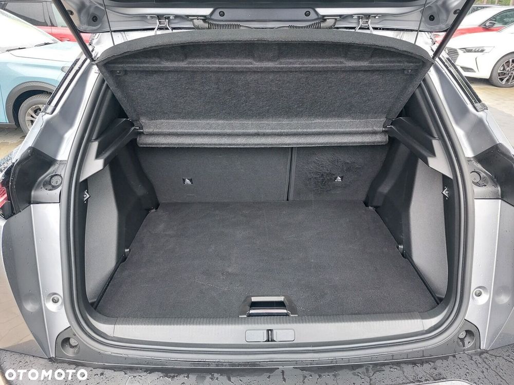 Peugeot 2008 - 8