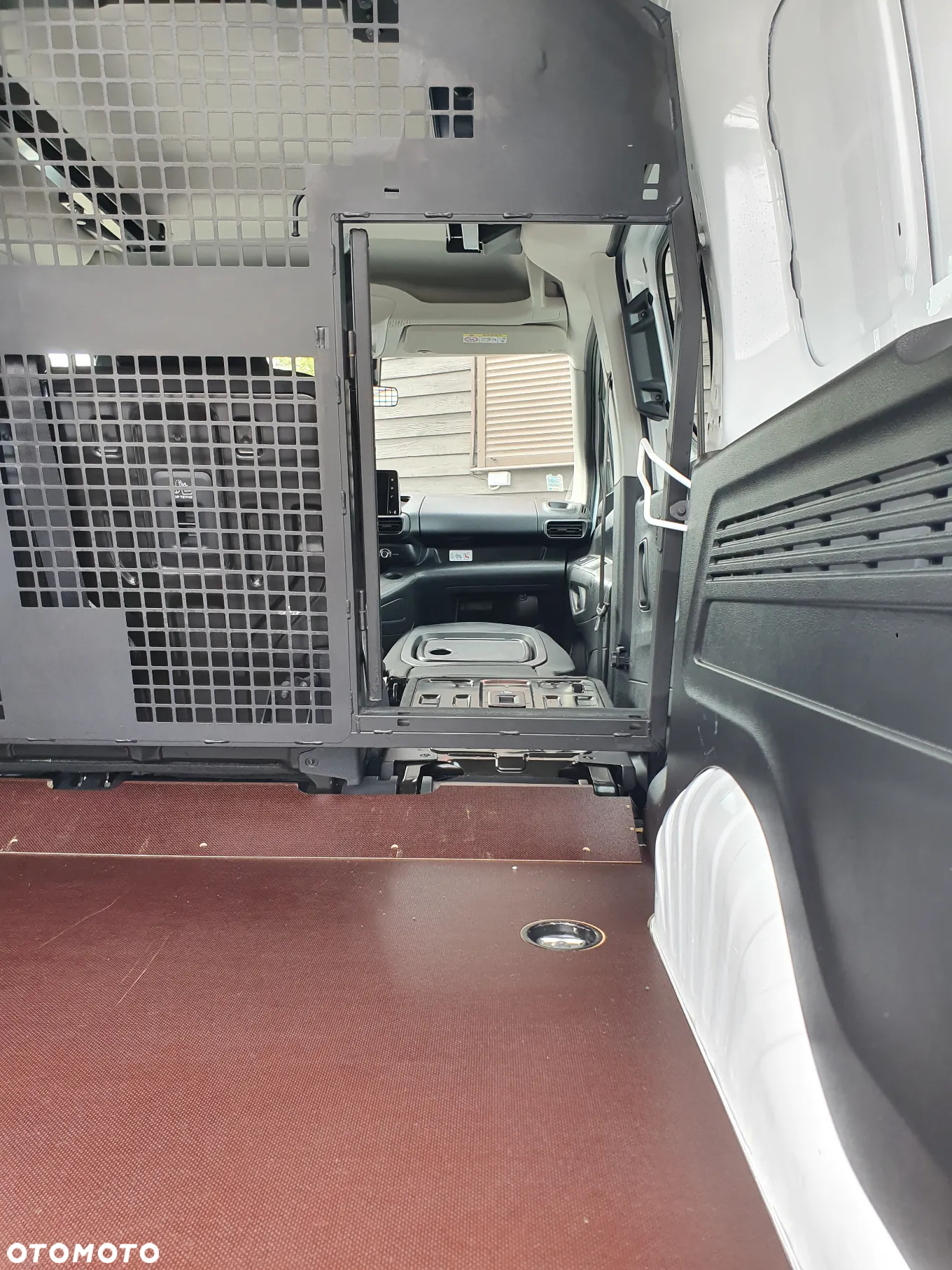 Peugeot Partner - 11
