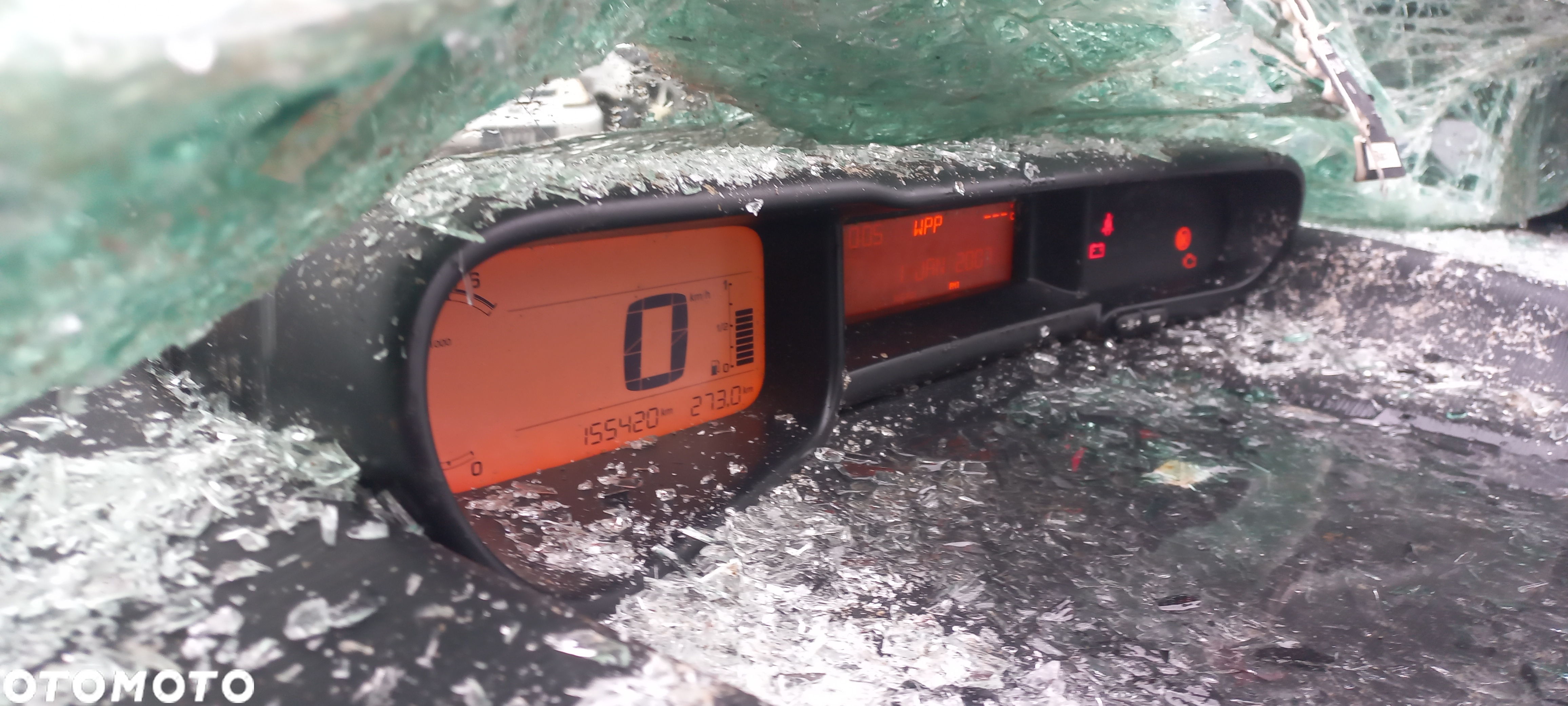 Citroen C3 C4 DS Peugeot  1.4 16V VTI 70KW 8F01 silnik kompletny niski przebieg - 2