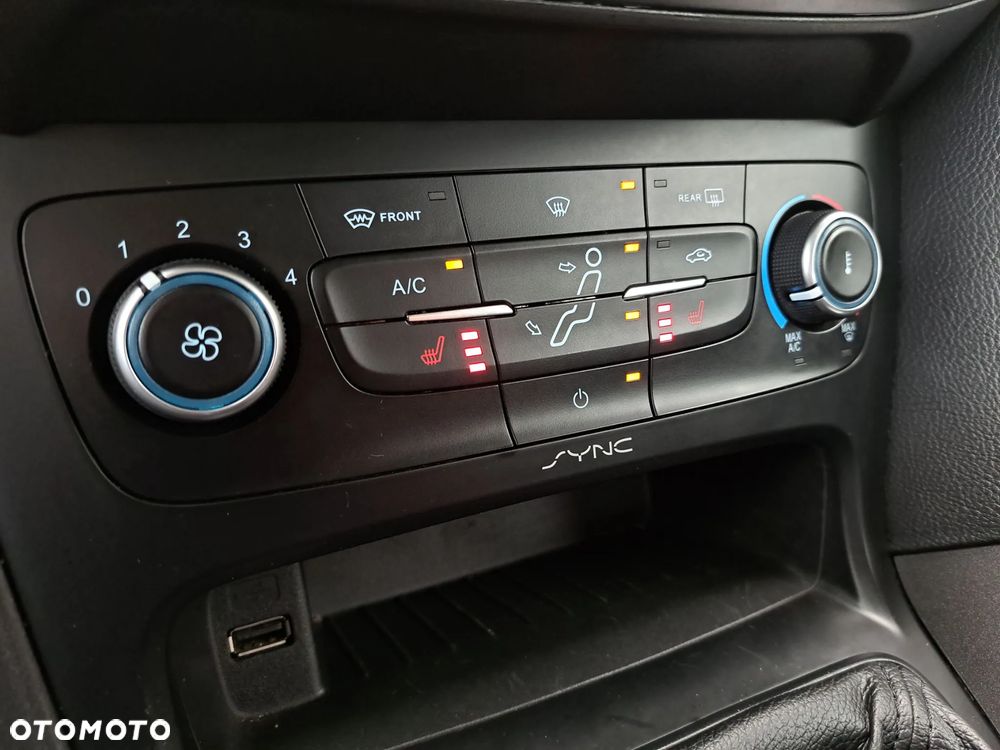 Ford Focus 1.5 TDCi Gold X - 33