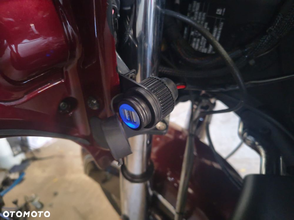 Indian Roadmaster - 20