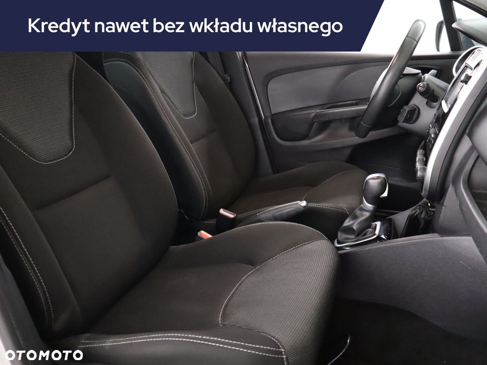 Renault Clio - 11