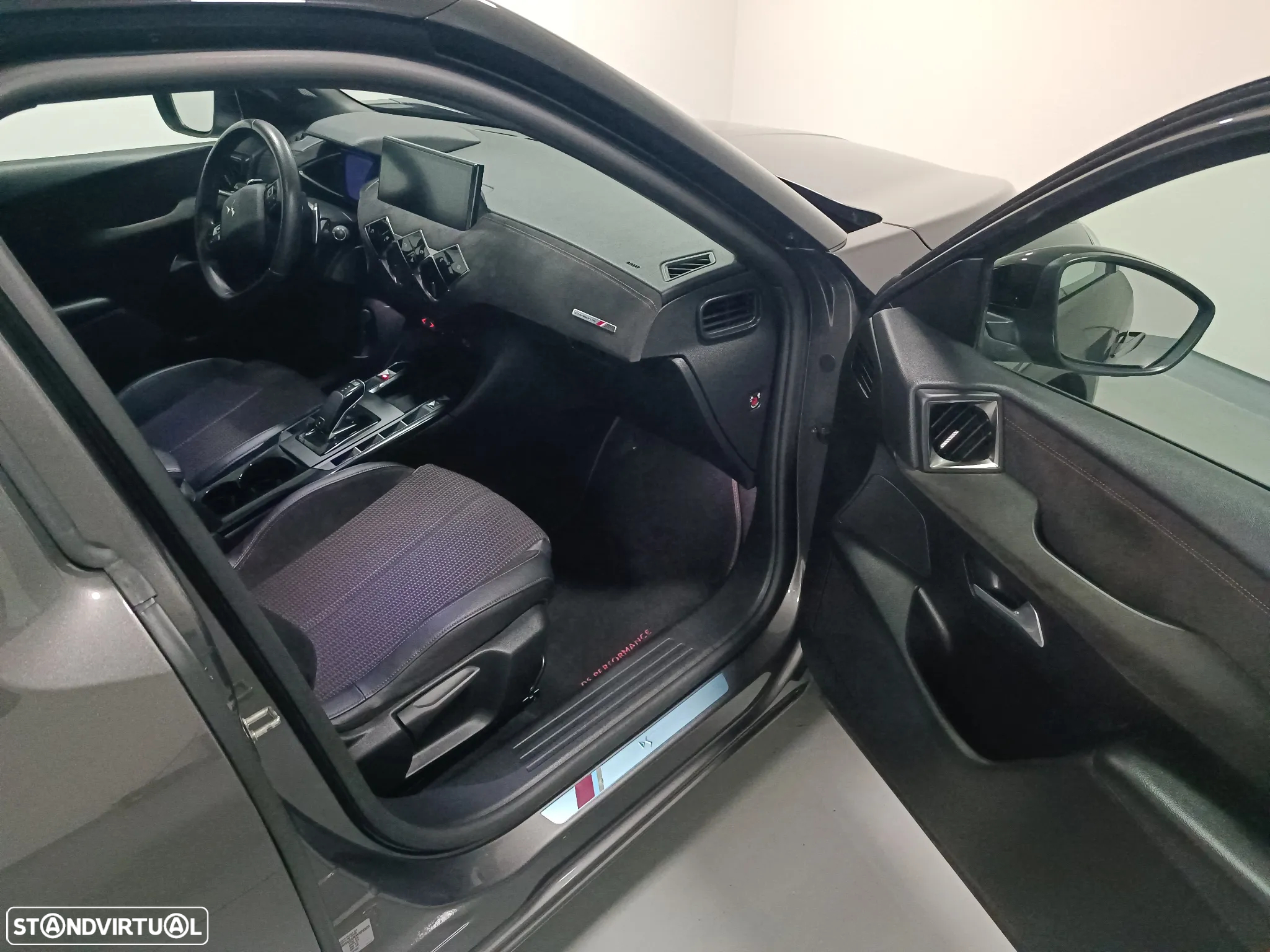 DS DS3 Crossback PureTech 130 Aut. PERFORMANCE LINE - 16