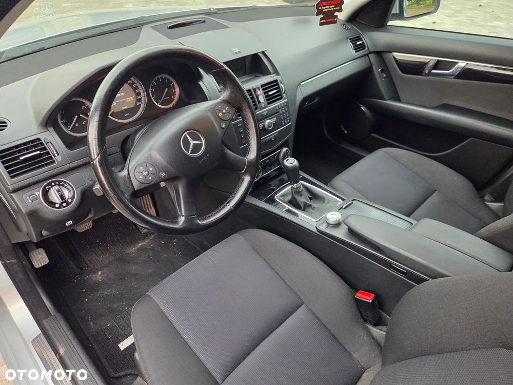 Mercedes-Benz Klasa C 180 Kompressor Classic - 11