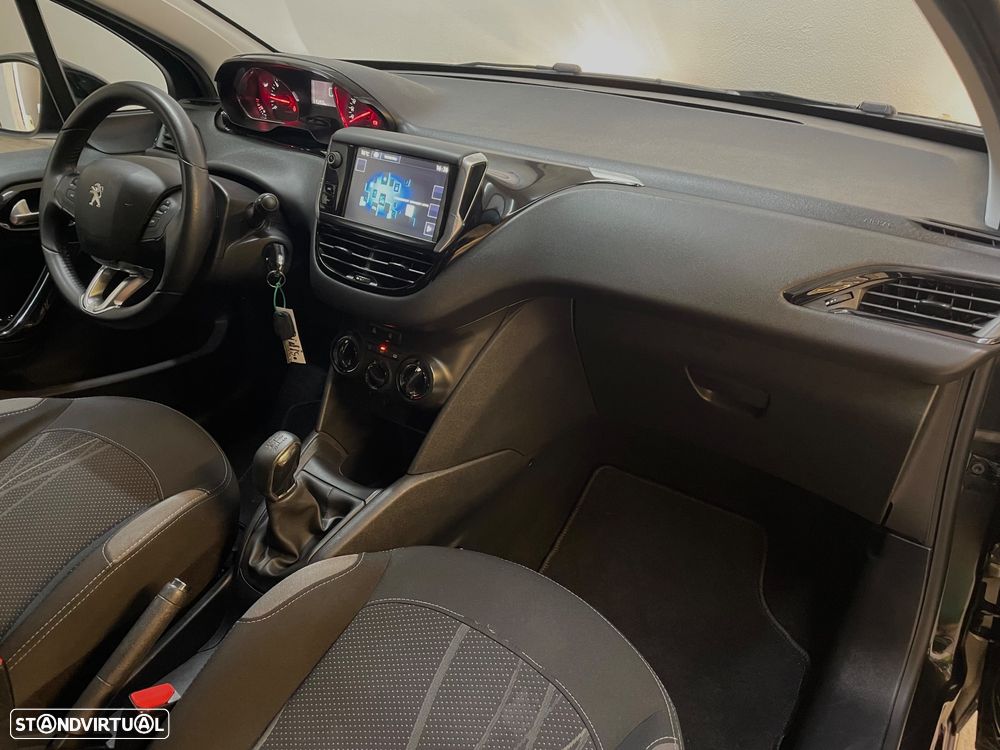 Peugeot 208 1.2 VTi Active - 29