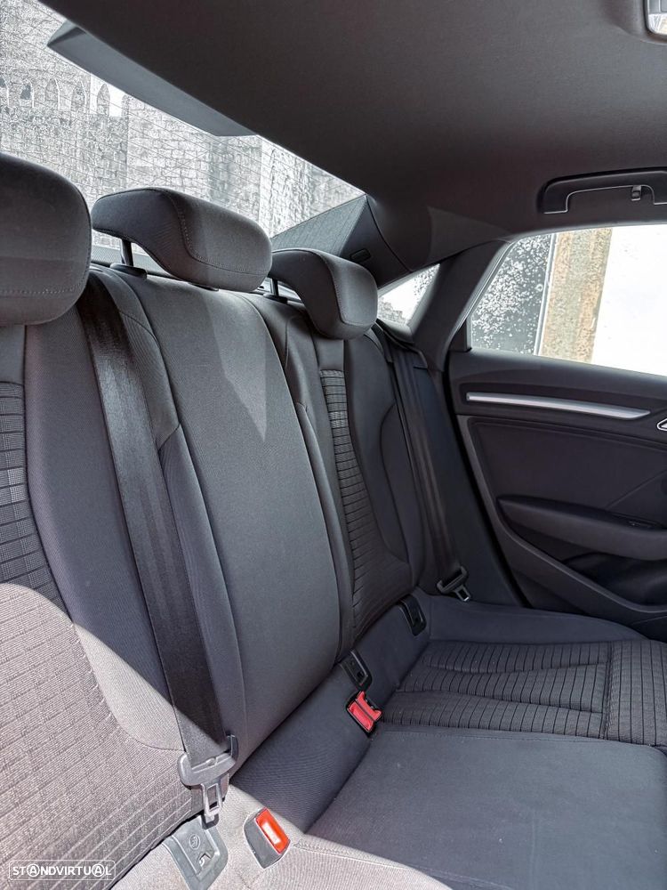 Audi A3 Limousine 1.6 TDI - 12