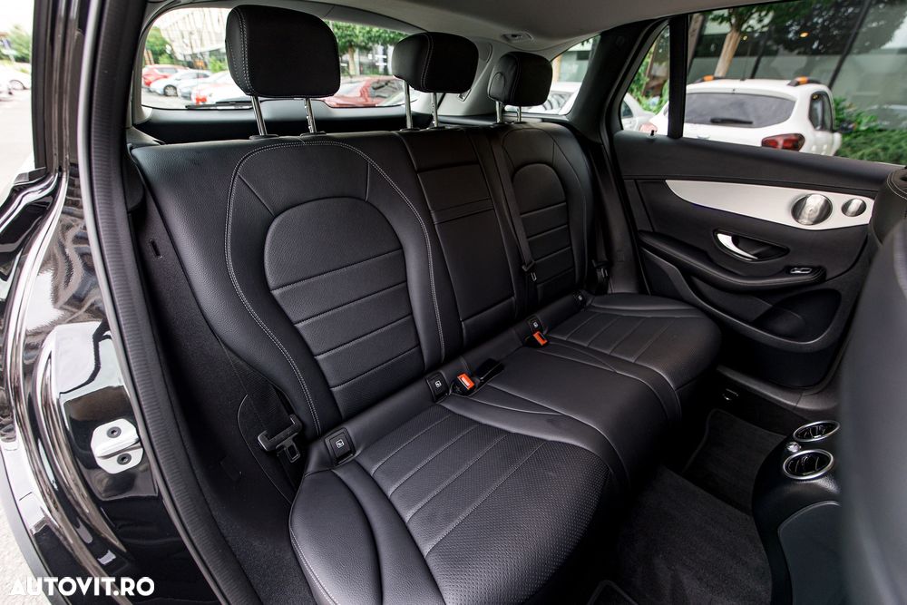 Mercedes-Benz GLC 300 de 4MATIC - 35
