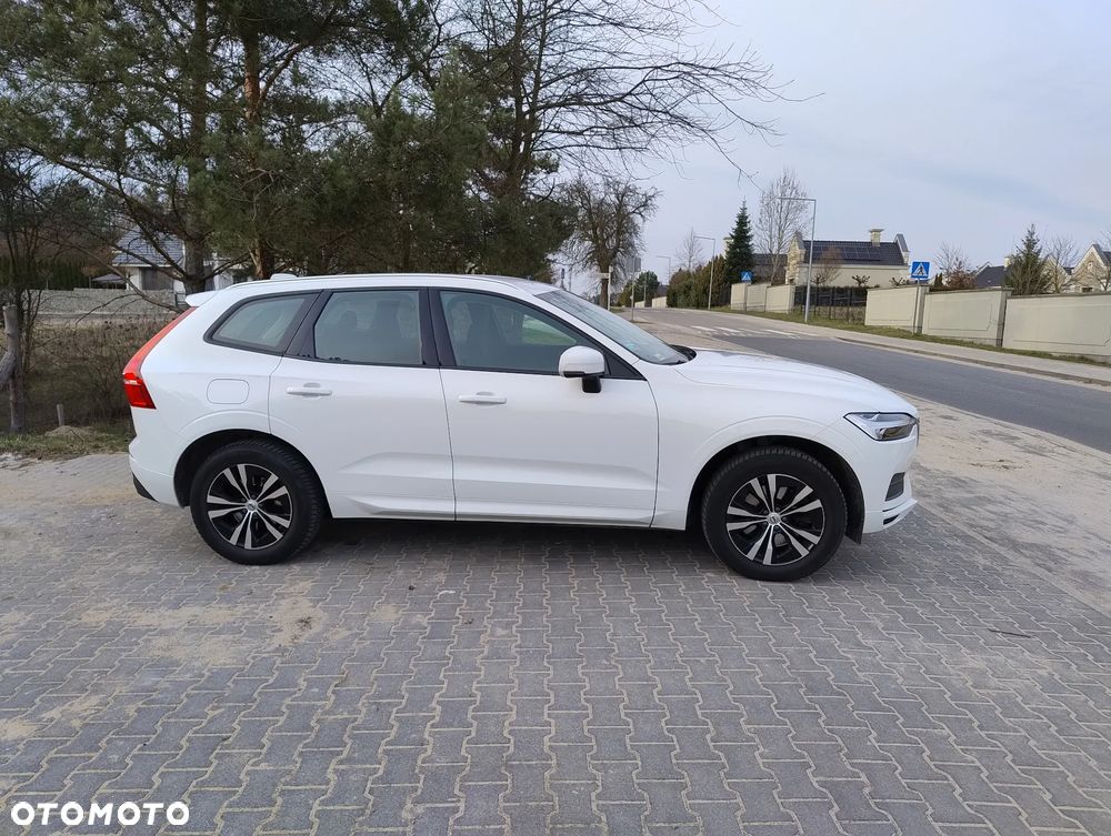 Volvo XC 60 T4 Momentum - 10